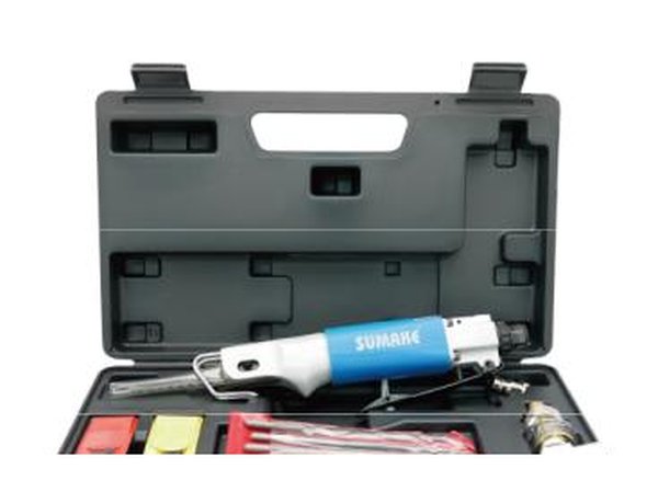 Scie alternative pneumatique Sumake ST-M5034 et coffret